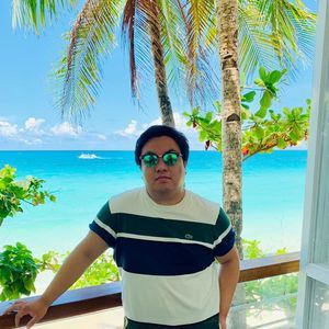 Meet your Posher, Enrico abel